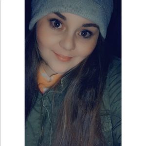 Meet your Posher, Malinda